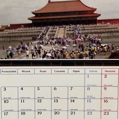 Pamiątkowy kalendarz chiński. Kliknięcie powoduje powiększenie zdjęcia.